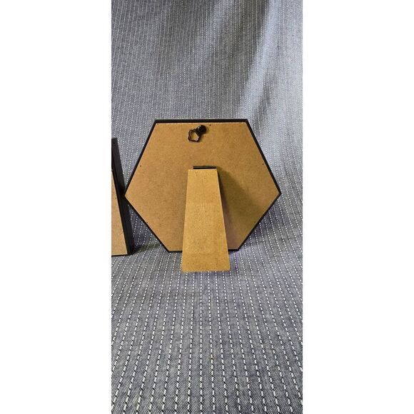 Two Korean Traditional Mask Image Shadow Box - Picture 6 of 11